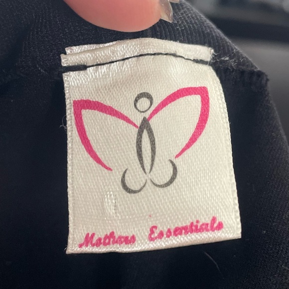 Maternity leggings size medium - Picture 3 of 4